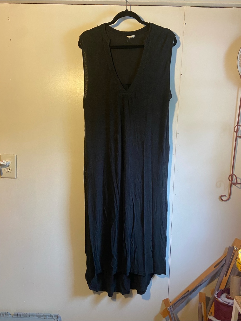 POL Black Sleeveless V-Neck Maxi Dress